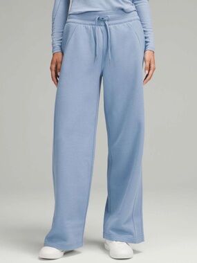 Lululemon Scuba Mid-Rise Wide-Leg Pant XS - Short (26.5 inseam) Blue Willow